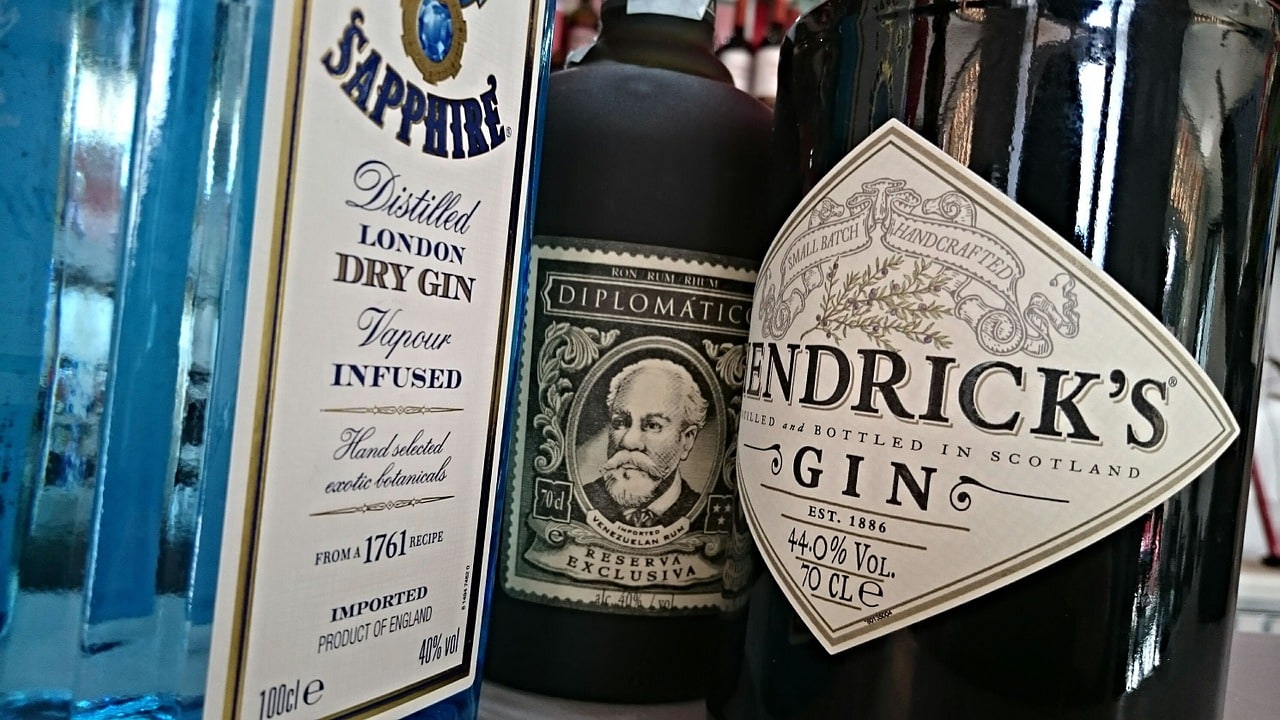 Top-10-Best-Gins-Feature