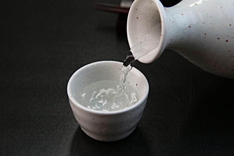 how to drink sake